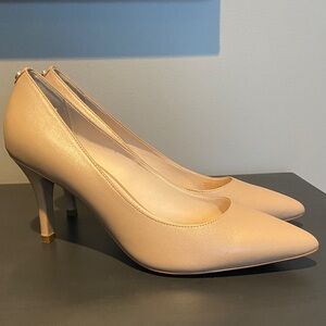Cole Haan -Elegant Nude Pumps